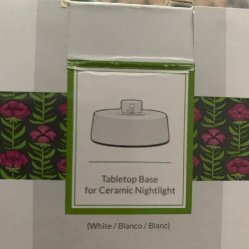 Table top scentsy addition to plug in